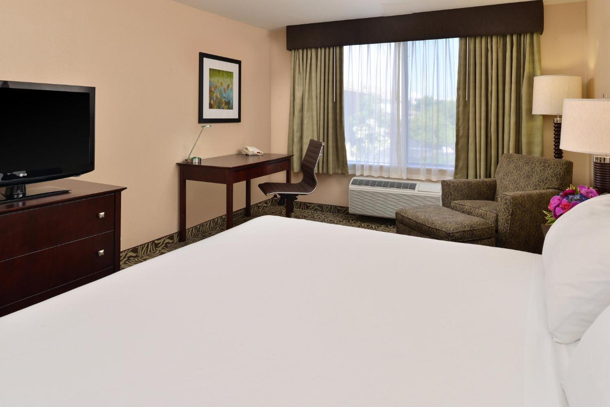 Holiday Inn Express Fresno River Park Highway 41 By Ihg Exterior foto