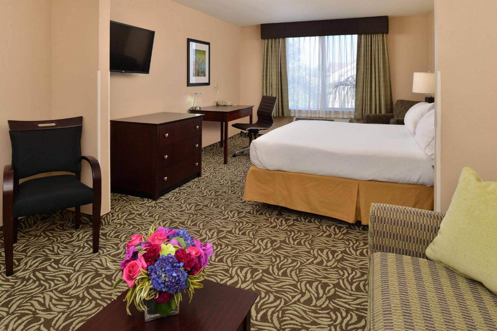 Holiday Inn Express Fresno River Park Highway 41 By Ihg Exterior foto